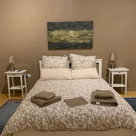 4 Bedroom Apartment In Sliema Near The Sea Exterior foto